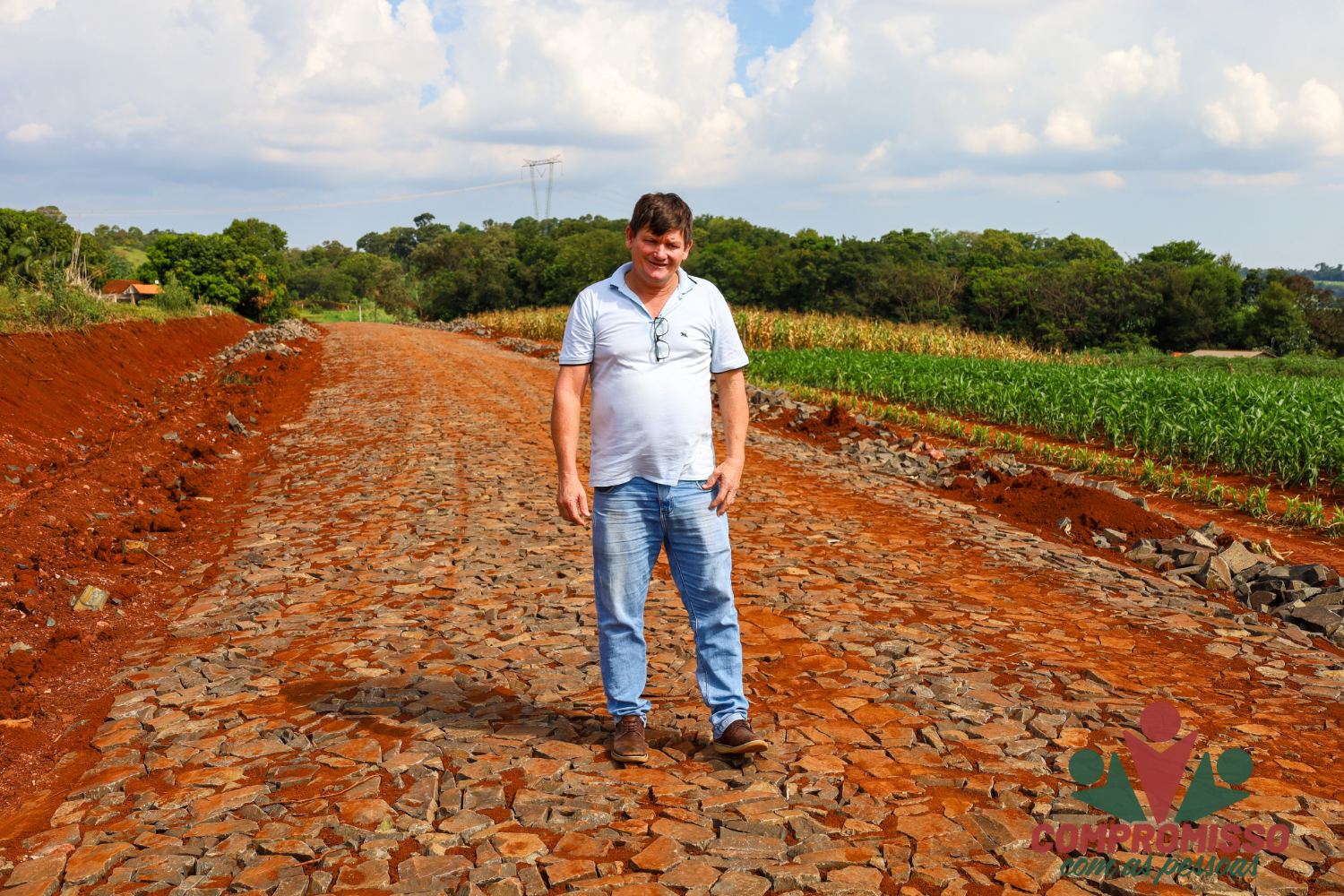 Prefeito em Exercício Chenho visita obras em Missal