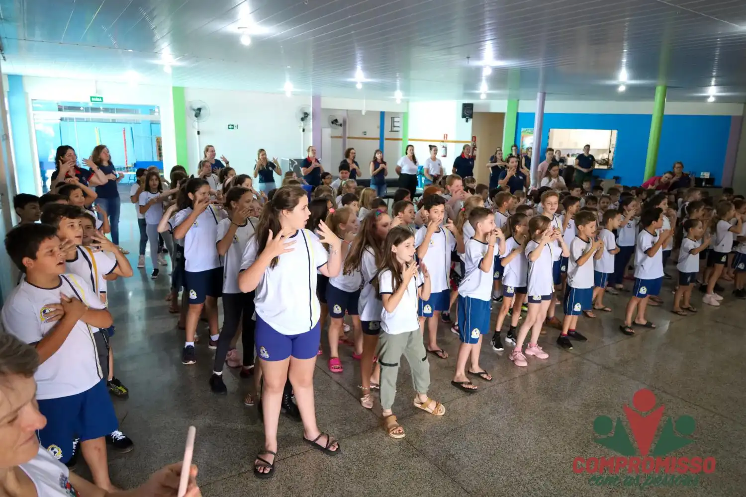 Estabelecimentos de ensino da rede municipal recebem visita pastoral de Bispo Diocesano
