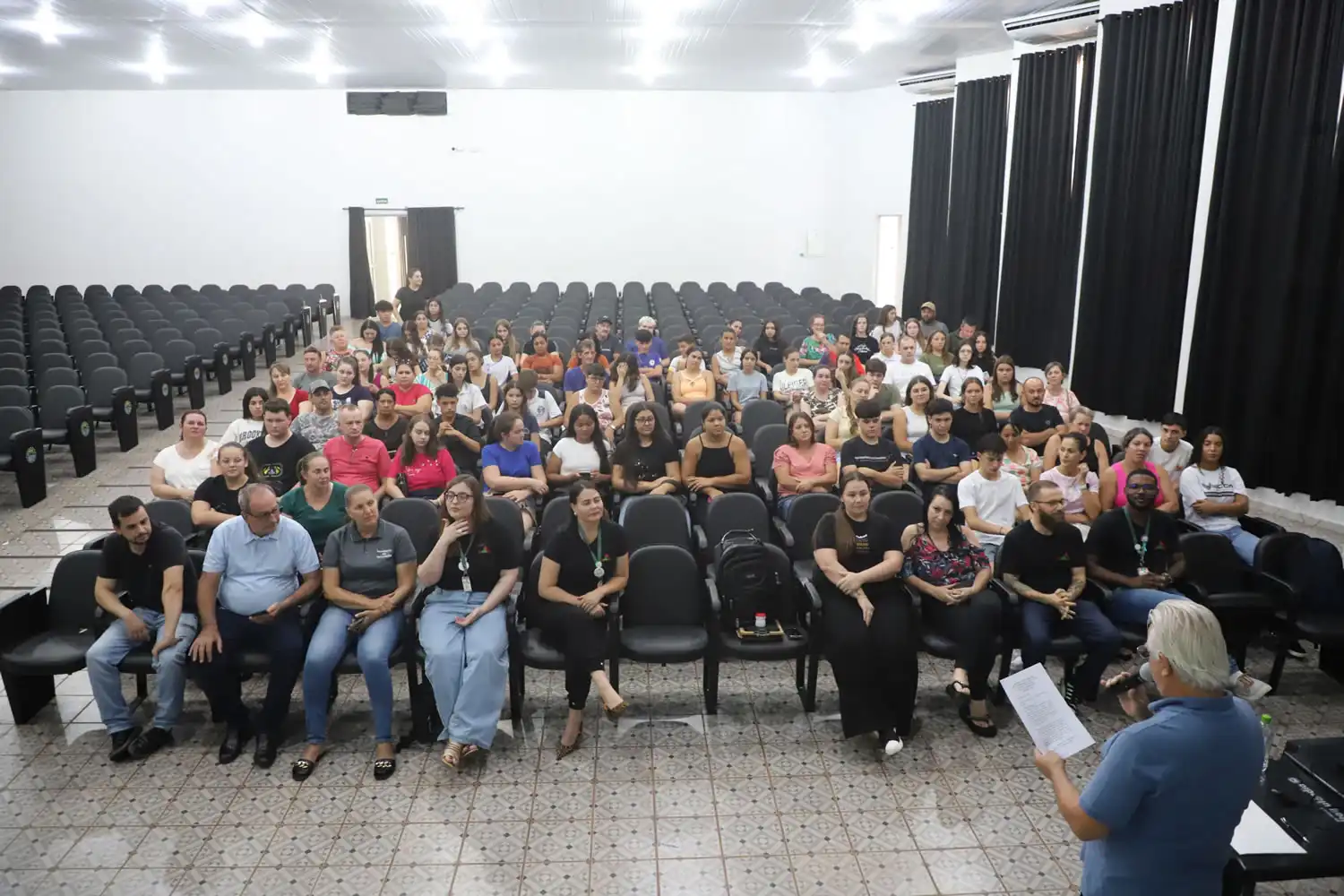 Turma de Jovens aprendizes inicia atividades em Itaipulândia