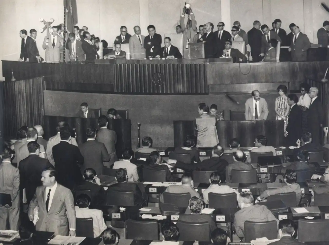 2 de Abril, um novo presidente para o Brasil