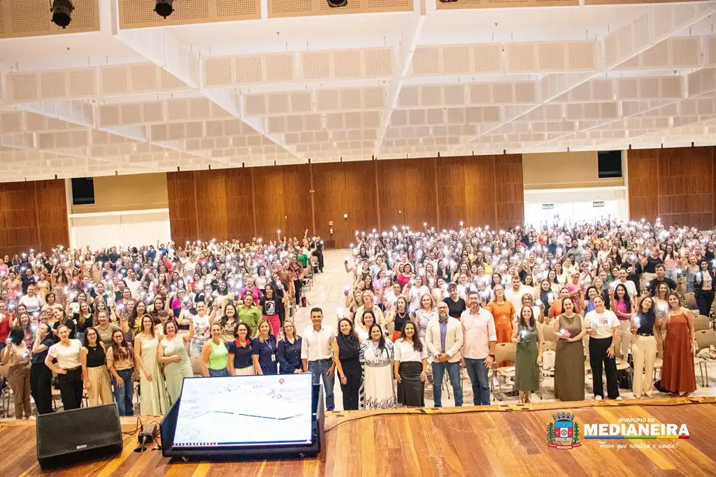 Educação de Medianeira promove palestra sobre Neurodesenvolvimento e Inclusão com Luciana Brites