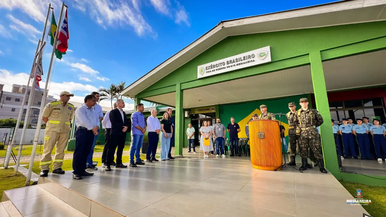 TG realiza formatura alusiva ao Dia do Exército Brasileiro