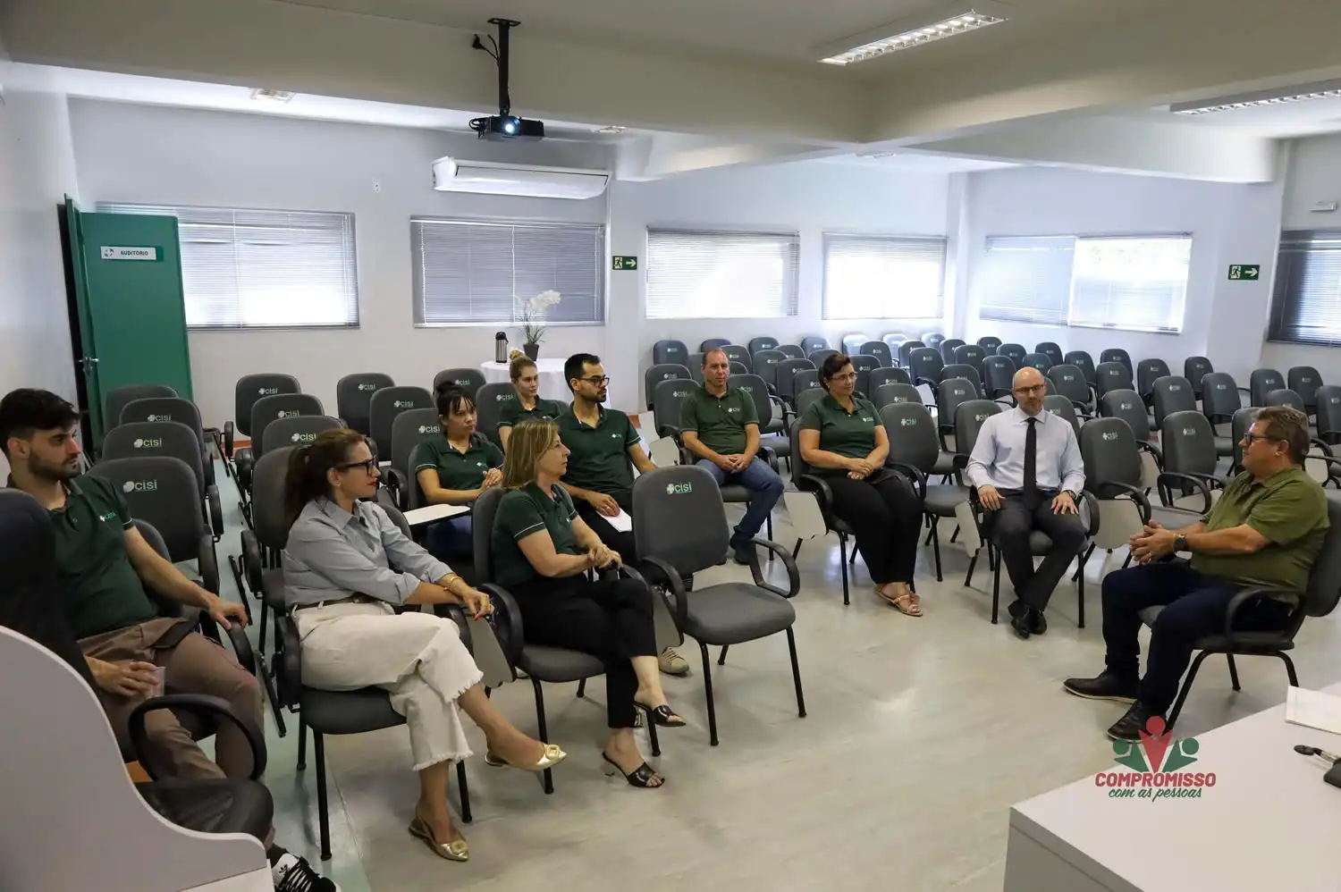 Prefeito Ferrari de Missal toma posse na Presidência do CISI pela terceira vez