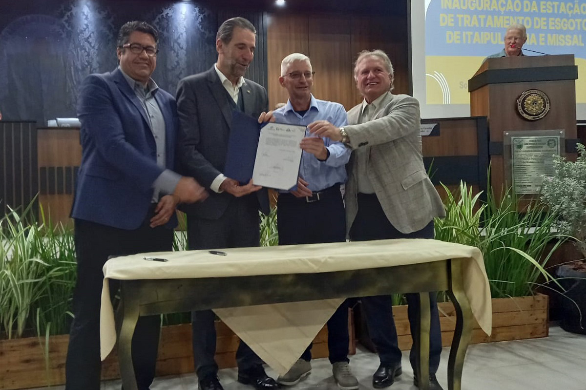 Convênio viabiliza rede coletora em Missal e nova estação de tratamento em Itaipulândia