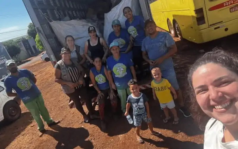 Mutirão de limpeza urbana