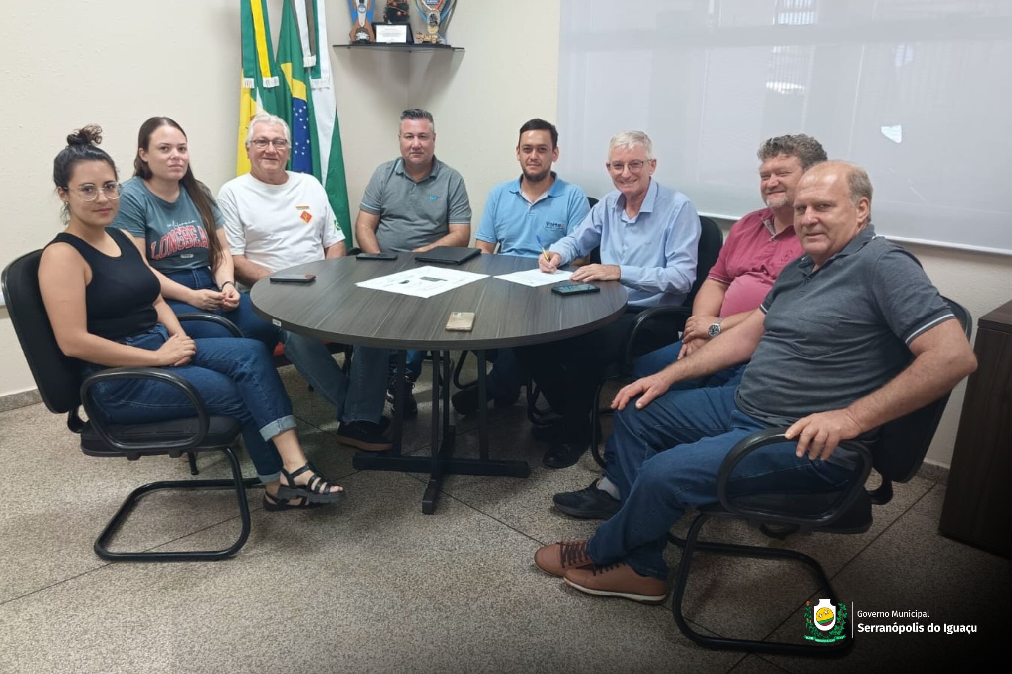 Ordem de serviço para a execução da reforma no Campo Guarani é assinada