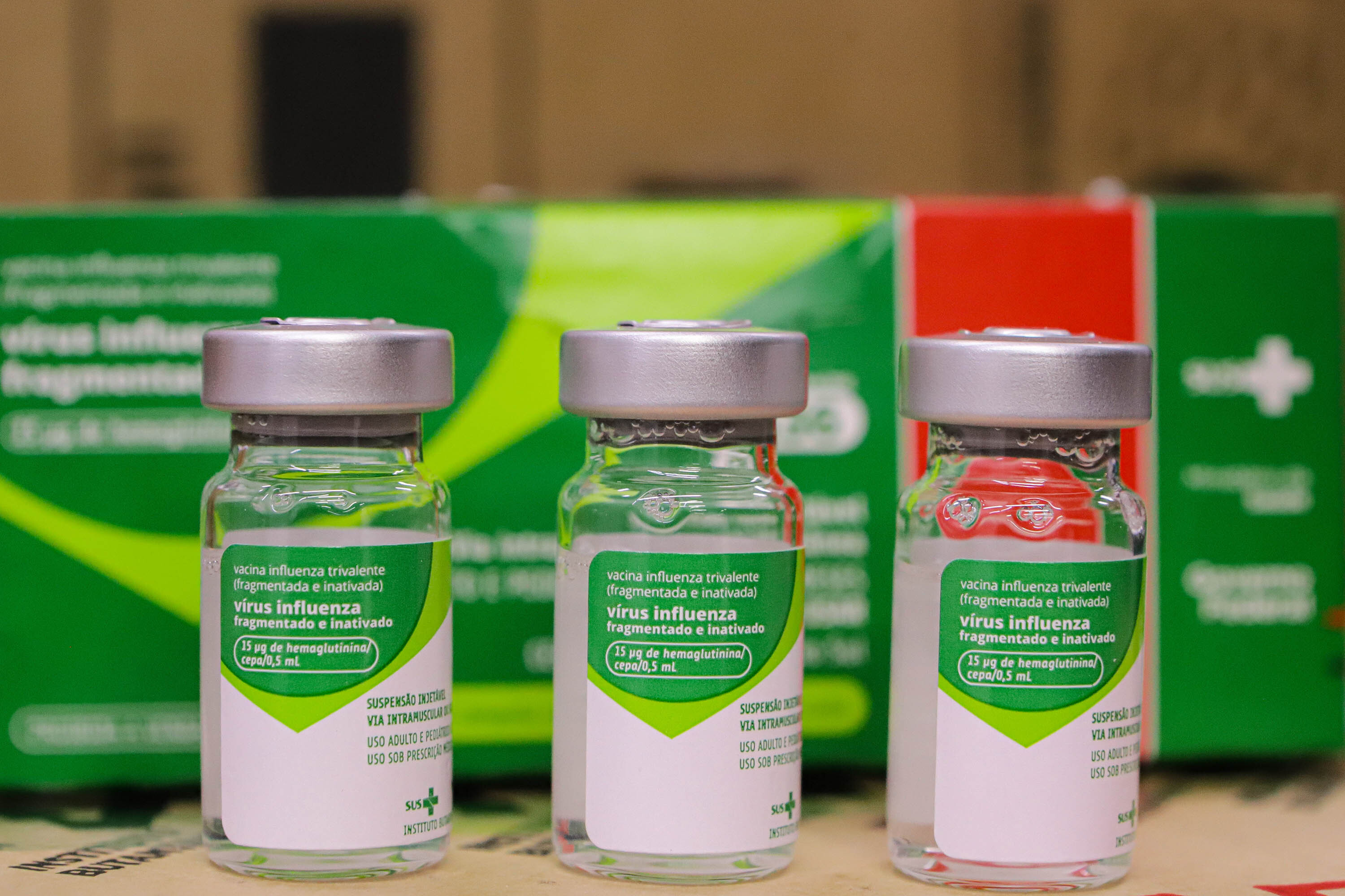Dados da Covid-19 passam a integrar informe mensal de vírus respiratórios no Paraná