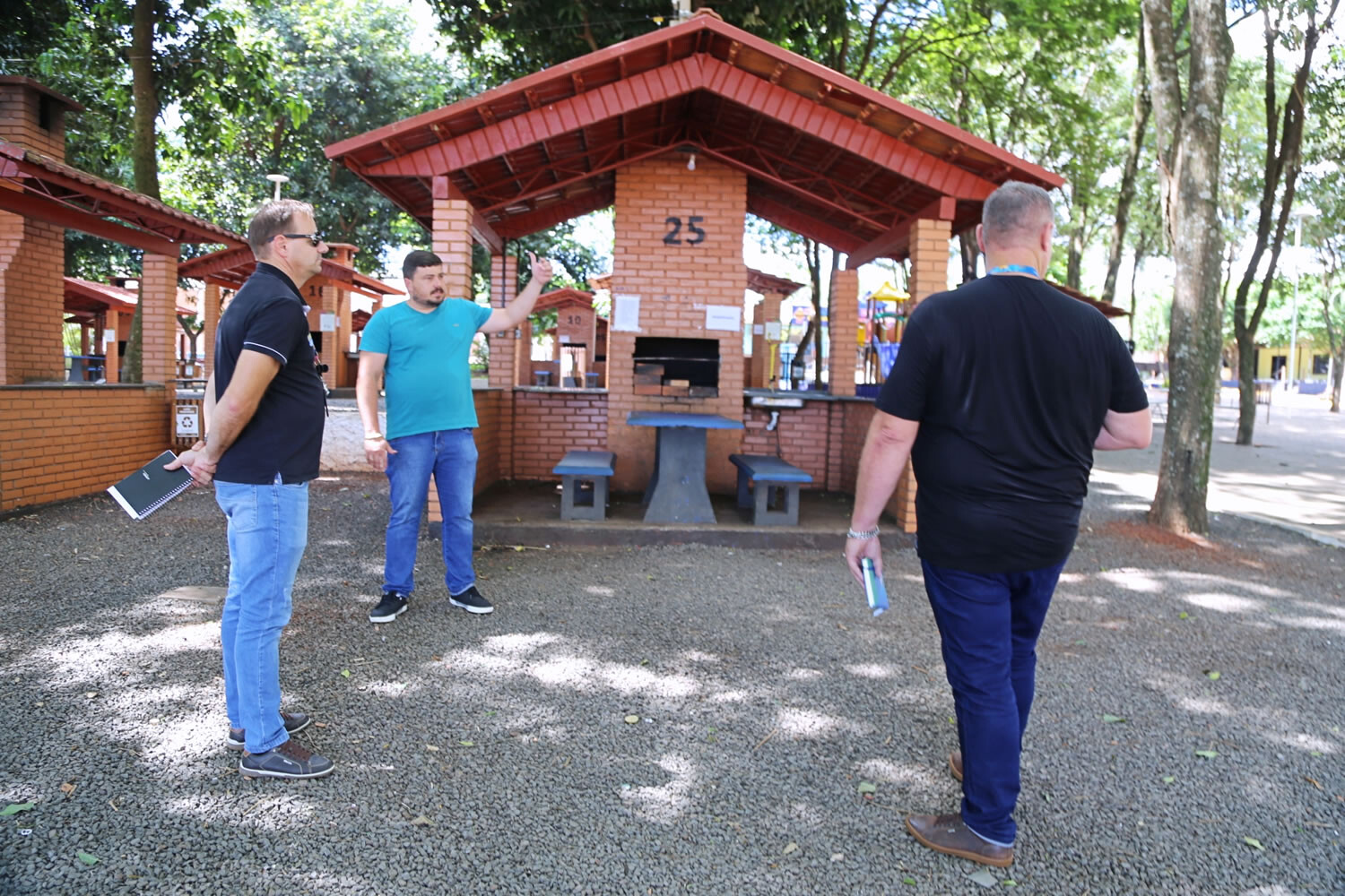 Representantes de Marechal Cândido Rondon conhecem estrutura do Balneário Jacutinga