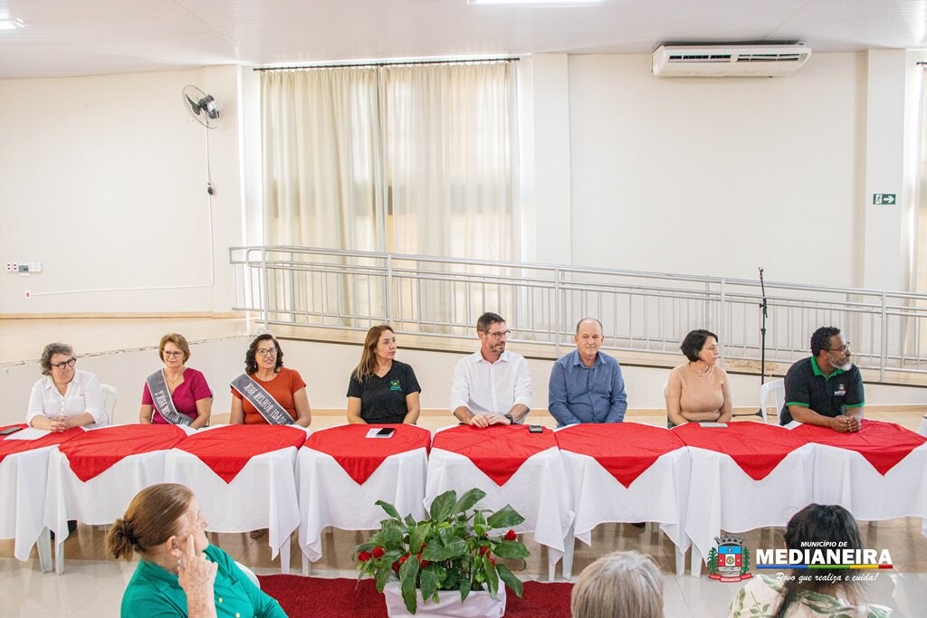 CRAS reúne 300 Mulheres em Chá em homenagem às Mães