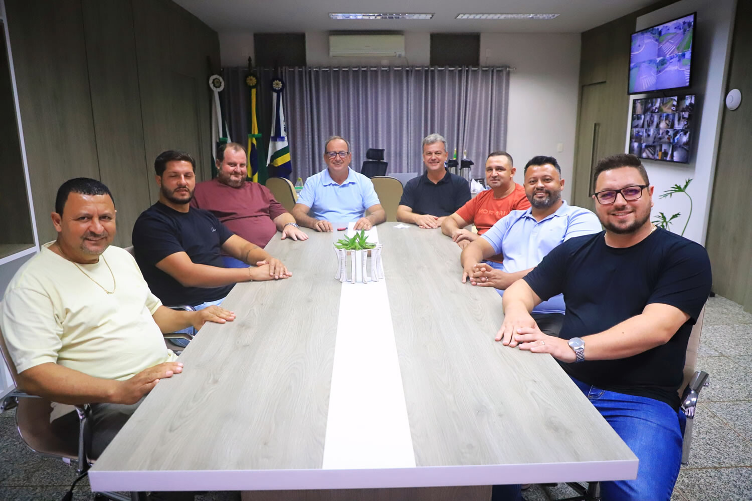 Prefeito e Vice reúnem-se com vereadores da base de apoio