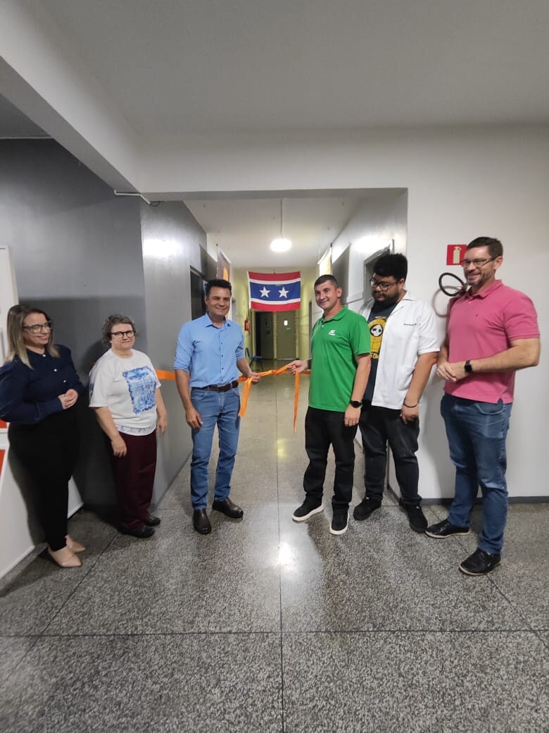 Colégio Bertoni Elos recebe exposição “ORIGEM: Raízes históricas da colonização de Medianeira”