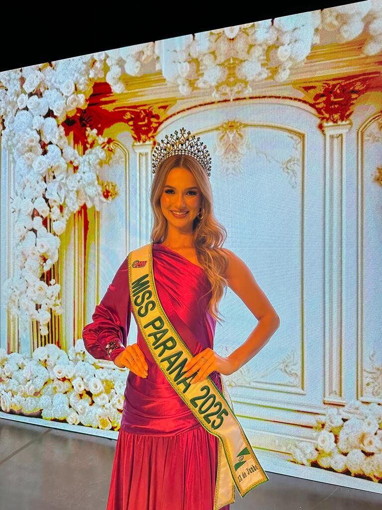 Bruna Amanda Seitz é eleita Miss Paraná 2025 e leva o nome de Medianeira ao topo da beleza estadual