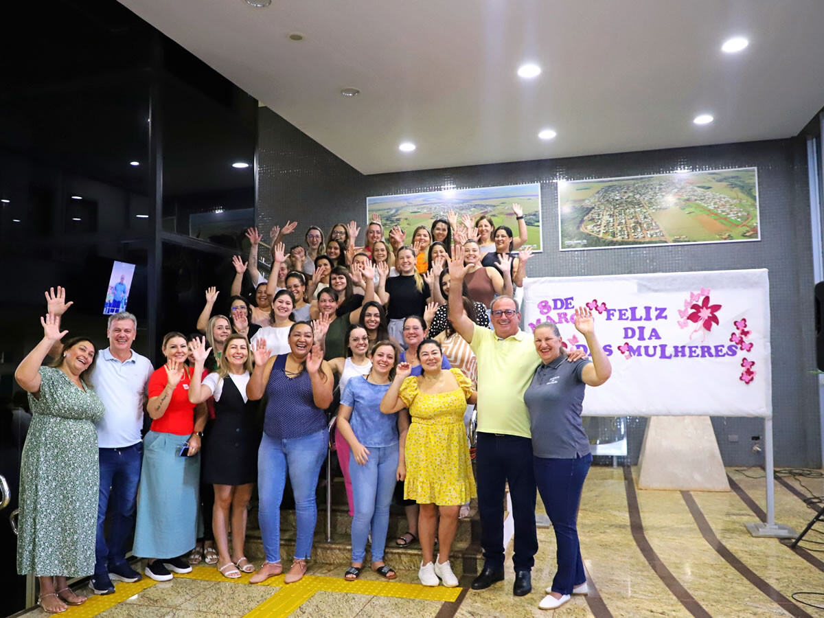 Comemorações do Dia da Mulher começam com café especial no Paço Municipal