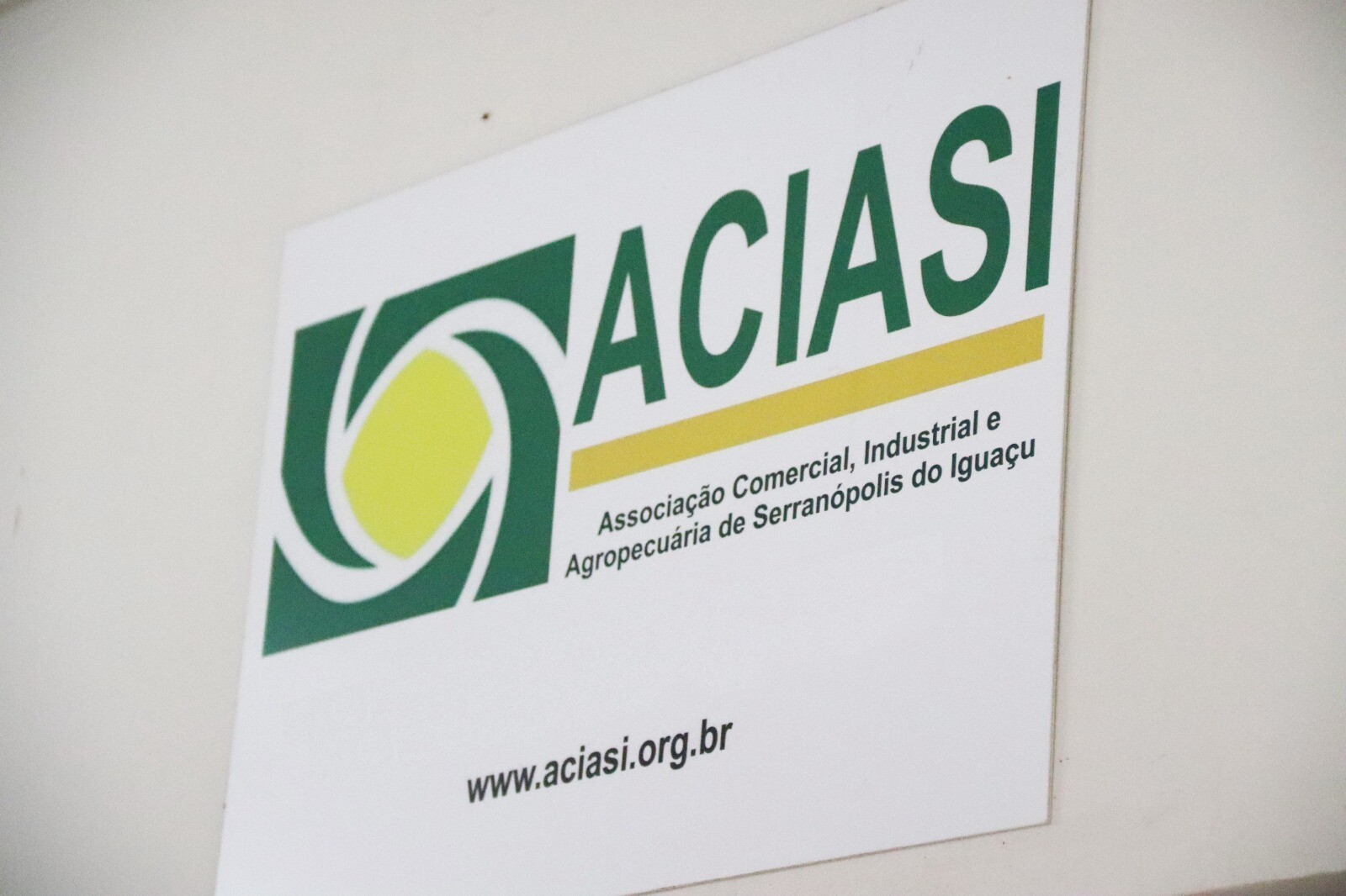 Governo e ACIASI reforçam parceria para impulsionar o comércio local